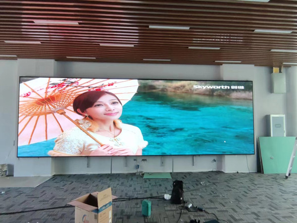 秦淮P1.53led小间距屏安装案例